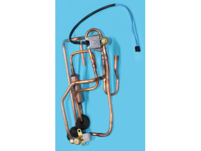 Conjunto Valvula 4 Vias Aire Acondicionado Hisense K1826814