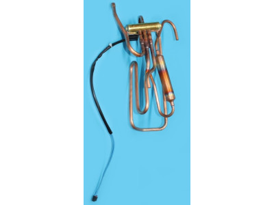 Conjunto Valvula 4 Vias Aire Acondicionado Hisense K1853727