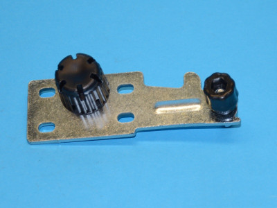 Lower hinge Hisense Refrigerator Door RB438N4EW2 