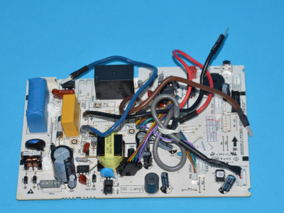 Placa Control Interior Aire Acondicionado Hisense Original Código K1895843 Placa Control Interior Aire Acondicionado Hisense Original Código K1895843